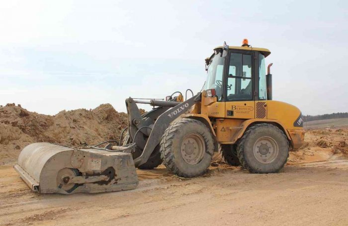 VOLVO L30B