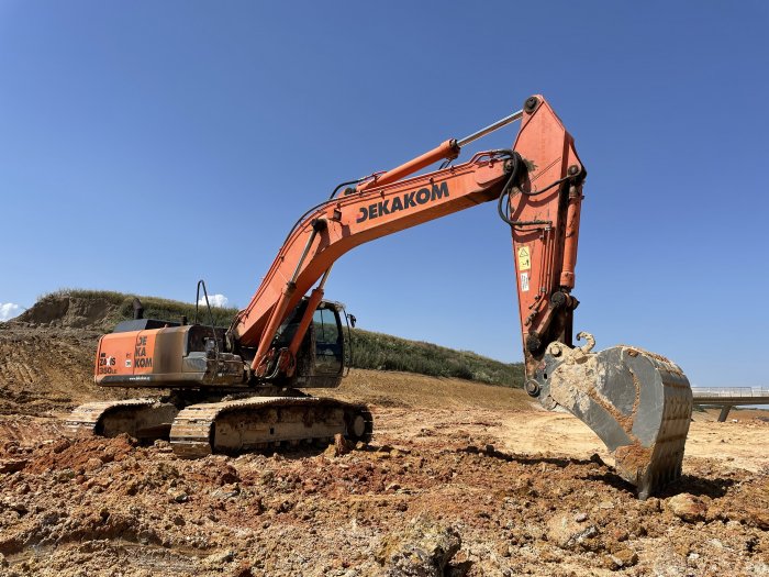 HITACHI ZAXIS 350LC