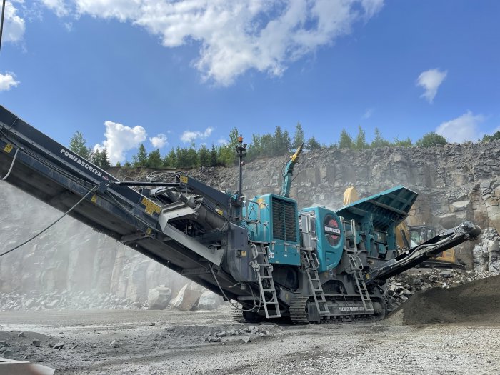 Drtič POWERSCREEN - Premiertrak R400X (čelisťový) Drtič POWERSCREEN - Premiertrak R400X (čelisťový)